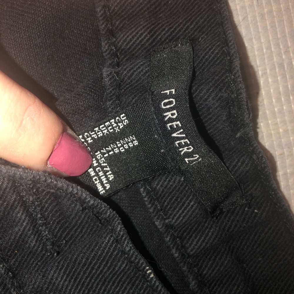 Shorts !!!!!! - Picture 5 of 5